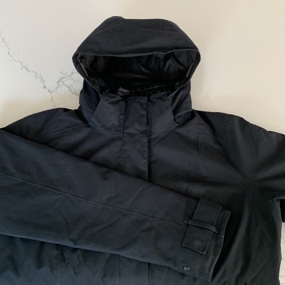Patagonia 3-in-1 Womens Parka - Picture 15 of 15
